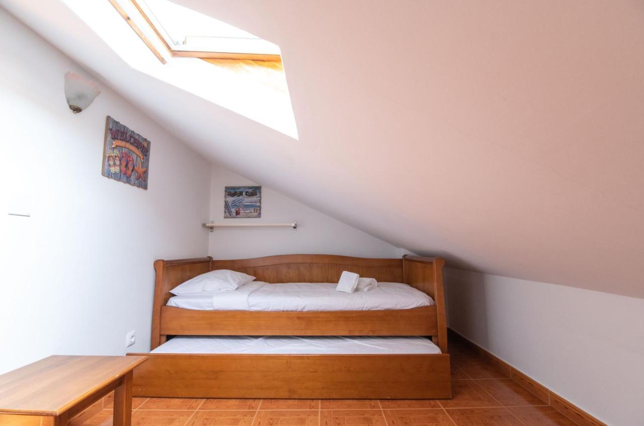 Steps To Beach 4Br - Ac Self Check-In 2024 Reno Nazare Exterior photo